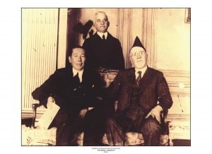 55. Ο Ελευθέριος Βενιζέλος με τον Υπουργό Εξωτερικών της Ρουμανίας κατά τη διάρκεια της τελευταίας τετραετίας διακυβέρνησής του. / Eleftherios Venizelos with the Foreign Secretary of Rumania during the period 1928-1932.